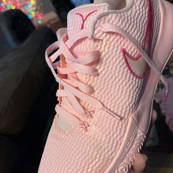 Kay Yow Nike Zoom - Picture 5 of 8